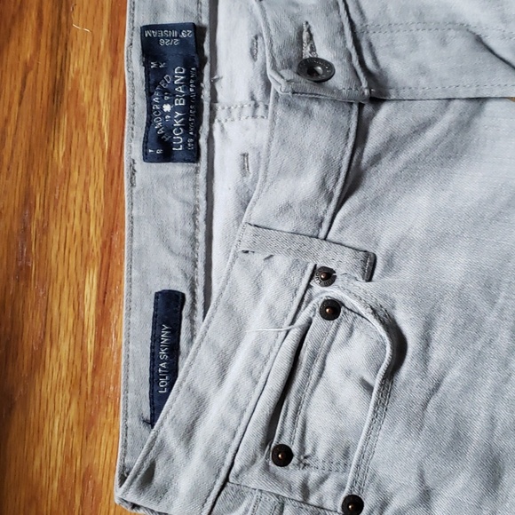 Lucky Brand Lolita Skinny sz 2/28 distressed light wash - Picture 2 of 4